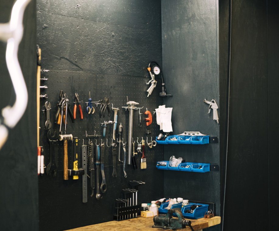 bike-repair-shop